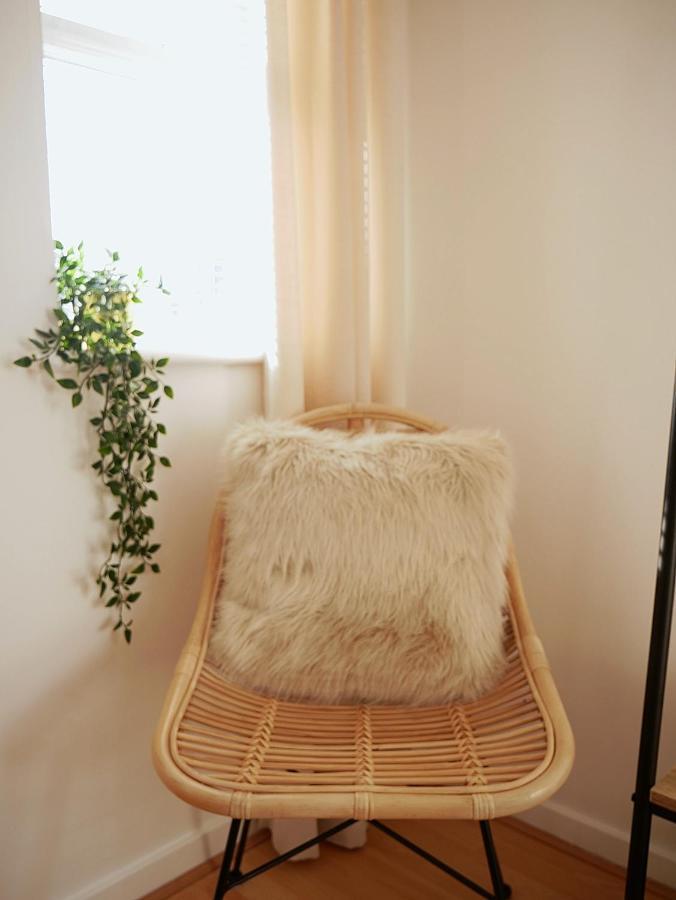 East London House Near Tube With Parking别墅 外观 照片