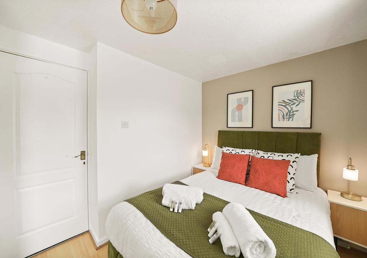 East London House Near Tube With Parking别墅 外观 照片